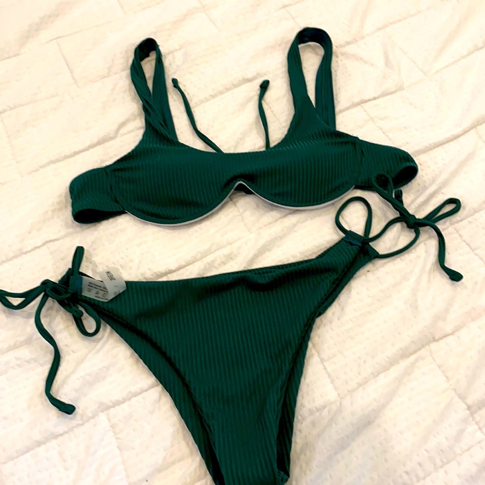Hunter green bikini NEVER WORN!